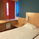 ibis les Etangs des Moines Hotel Fourmies