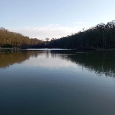 호텔 Ibis Les Etangs Des Moines Fourmies