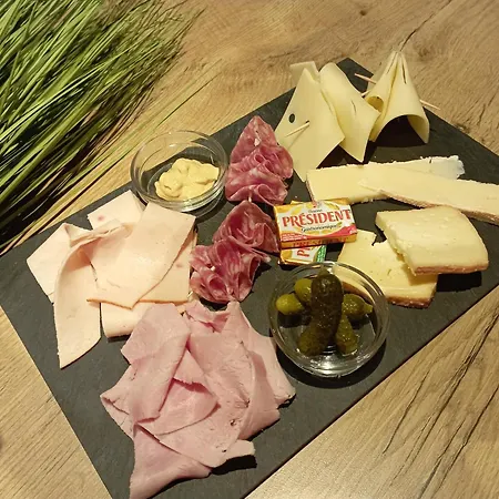 מלון Ibis Les Etangs Des Moines