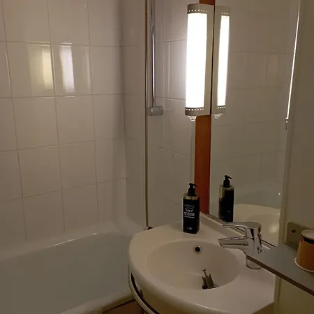 Ibis Les Etangs Des Moines Hotel 3*