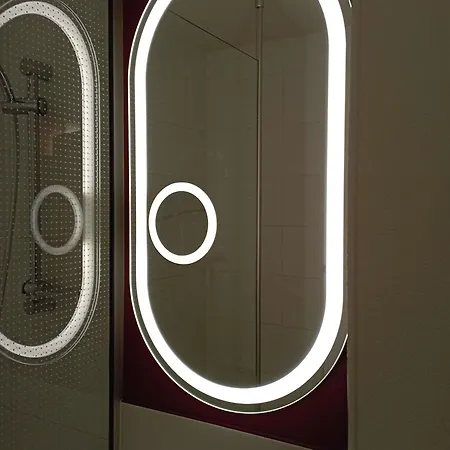 Ibis Les Etangs Des Moines 3*