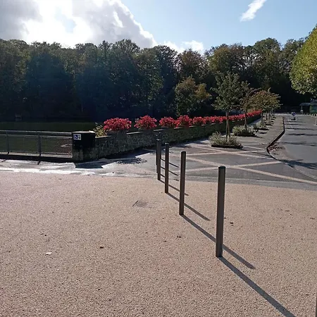 Ibis Les Etangs Des Moines מלון Fourmies