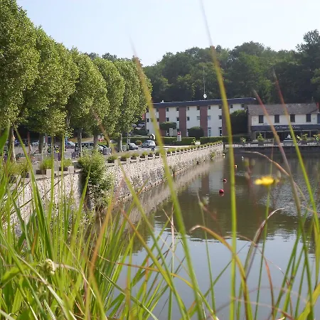 Ibis Les Etangs Des Moines Hotel 3*
