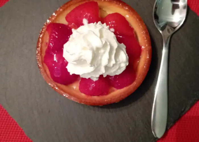 Ibis Les Etangs Des Moines Hotel