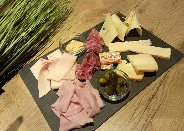 Hotel Ibis Les Etangs Des Moines