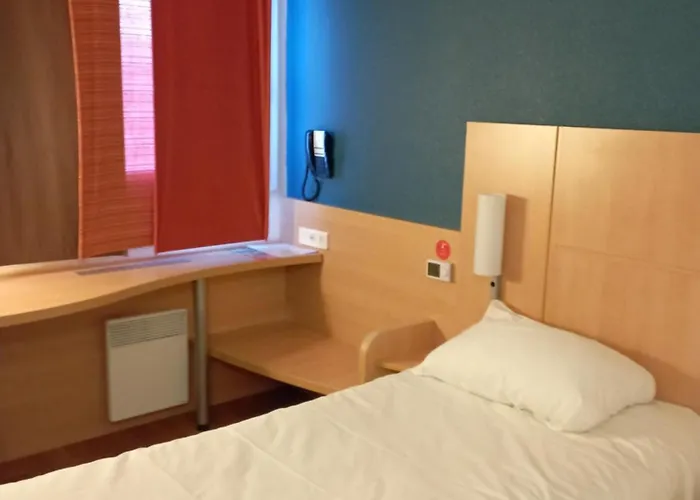 Ibis Fourmies Hotel Fourmies