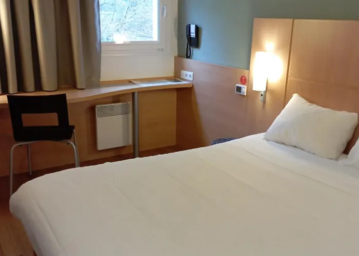 Ibis Fourmies Hotel Fourmies