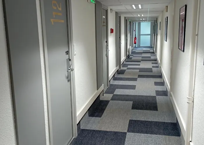 Ibis Fourmies Hotel 3*