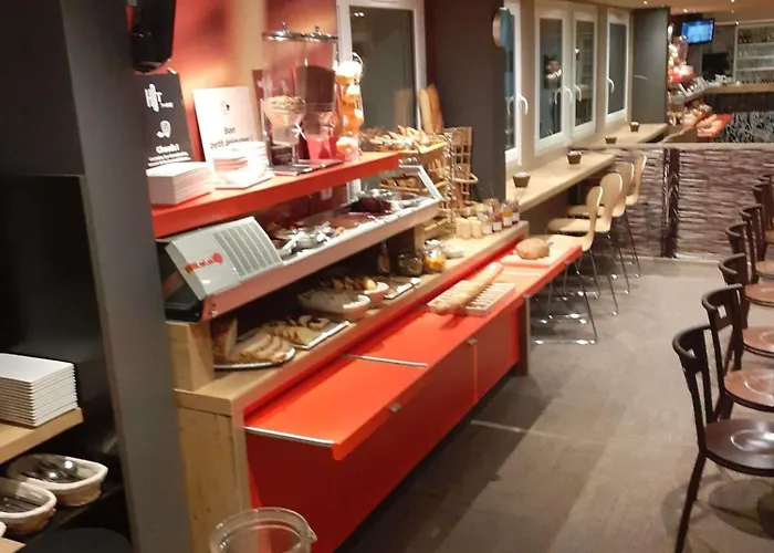 Hotel Ibis Les Etangs Des Moines